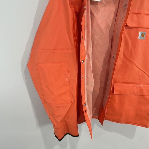 Carhartt rain Jacket pretty well worn but still completely water proof. - Picture 5 of 8